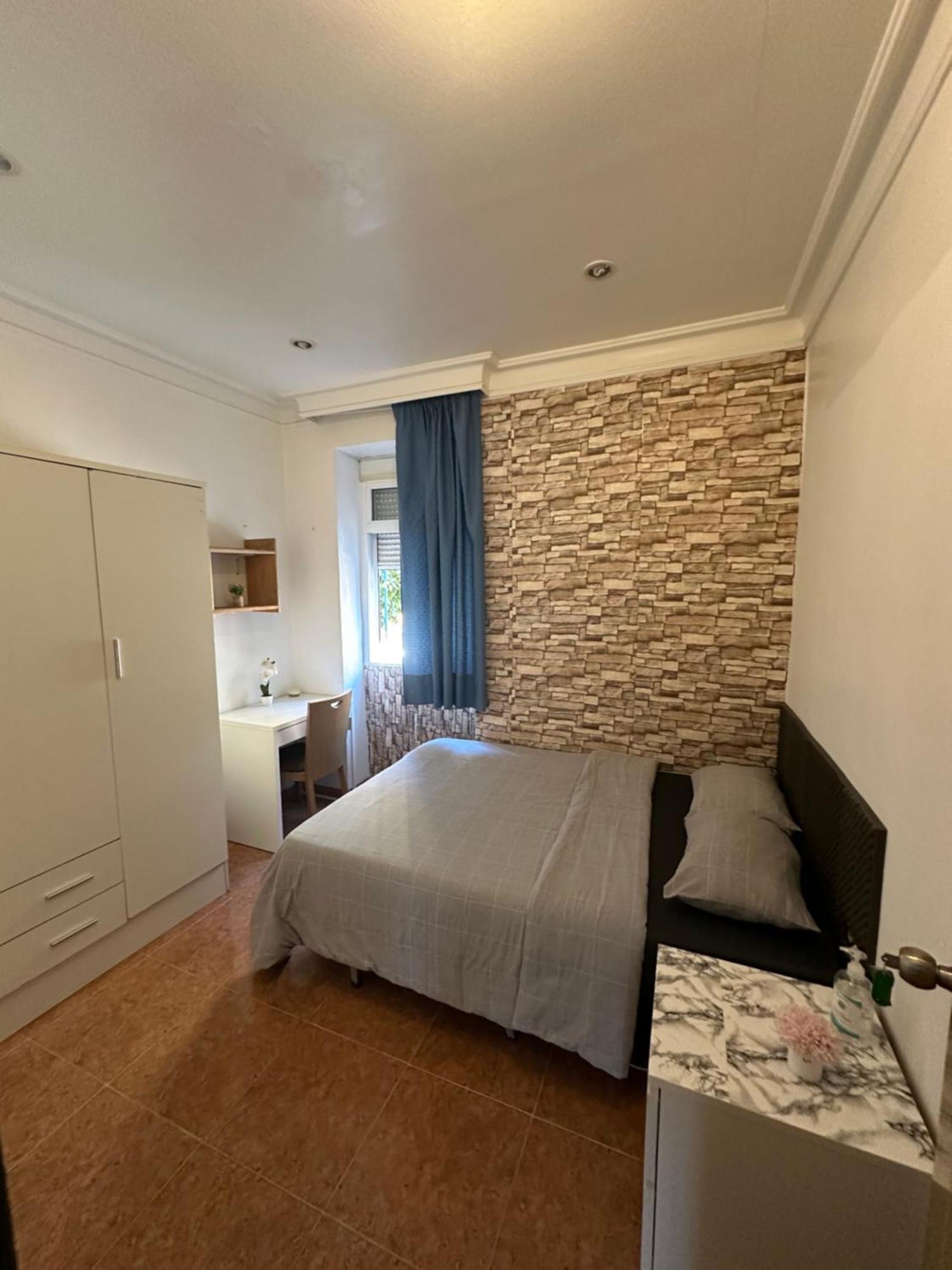 Habitacion En Piso Compartido En Malaga Capital Zewnętrze zdjęcie